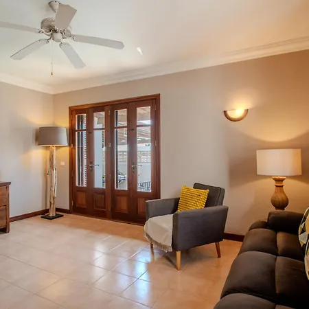 Villa Mountain View