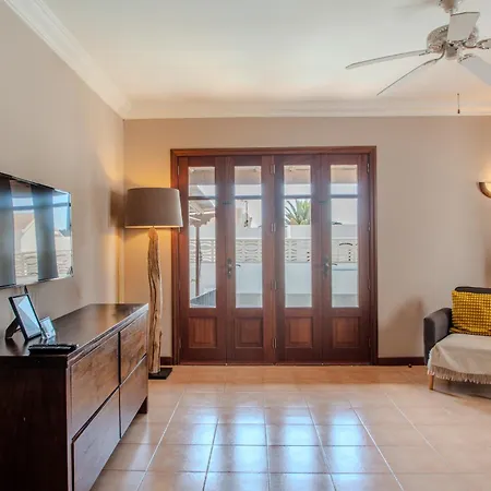 Mountain View * Playa Blanca